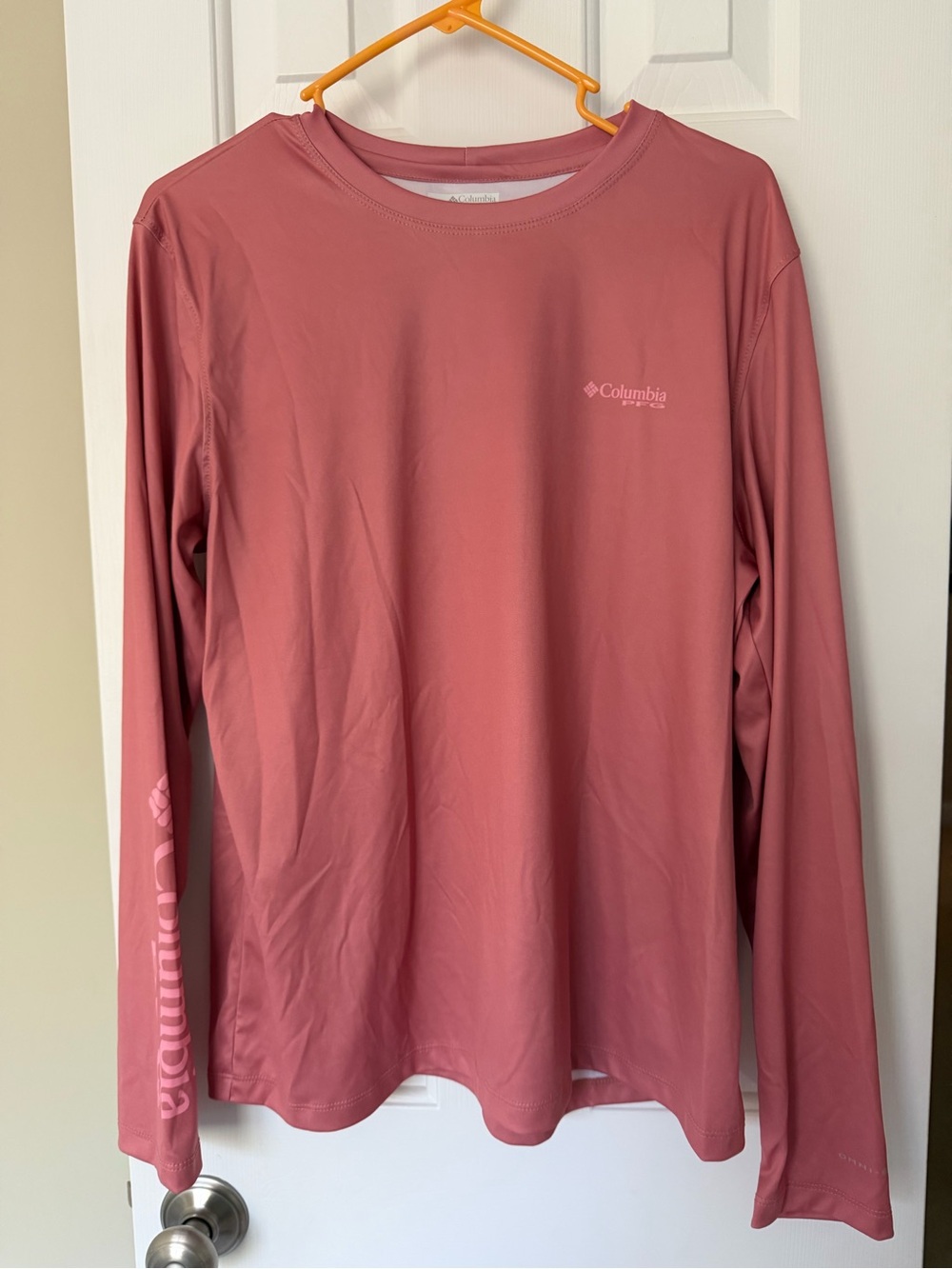 Columbia Long-Sleeve Performance Tee — Dusty Rose